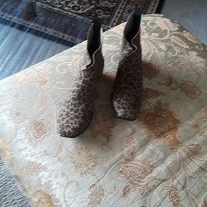 Women Norm Thompson Bootie